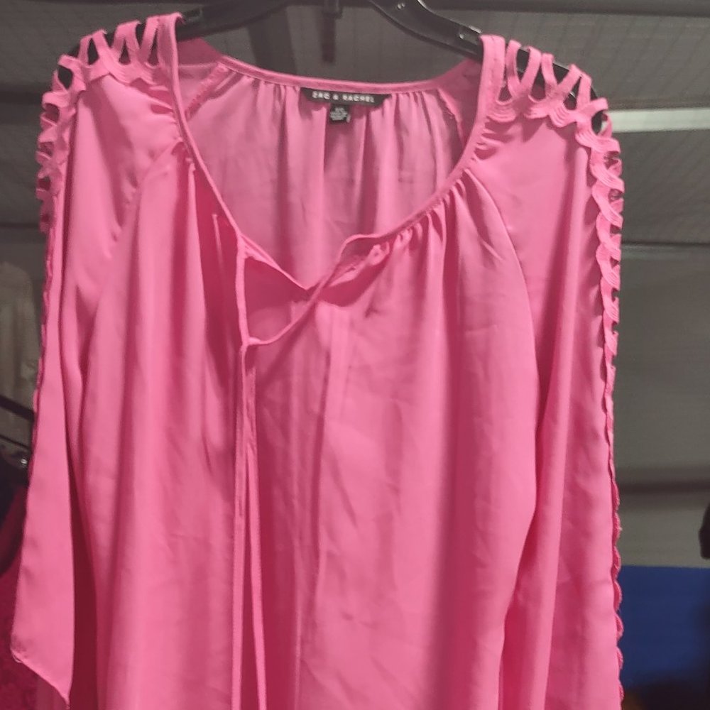 Pink long-sleeve top w/cut-out shoulders and sleeves, from Zac & Rachel size S/C